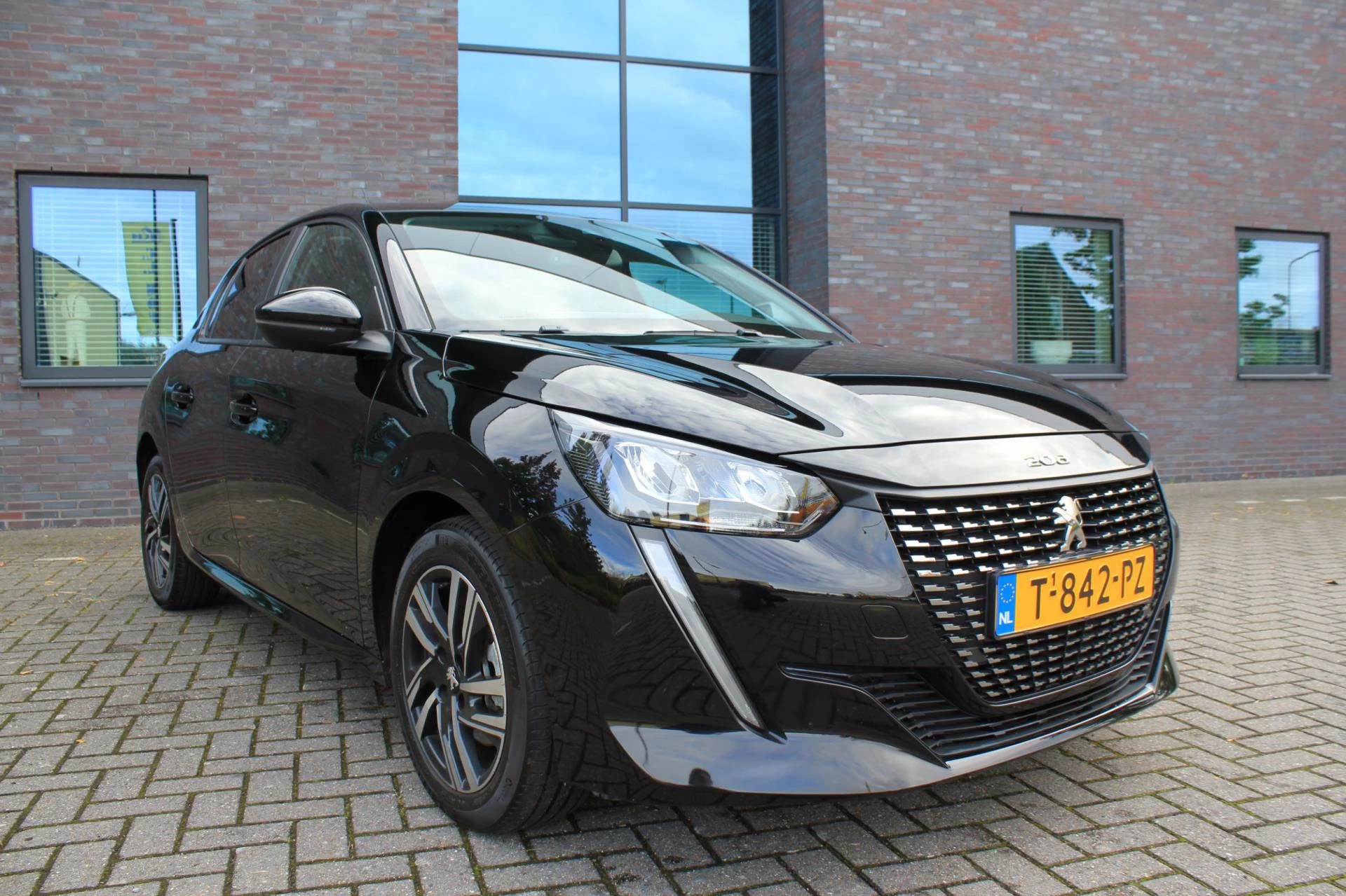 Hoofdafbeelding Peugeot 208