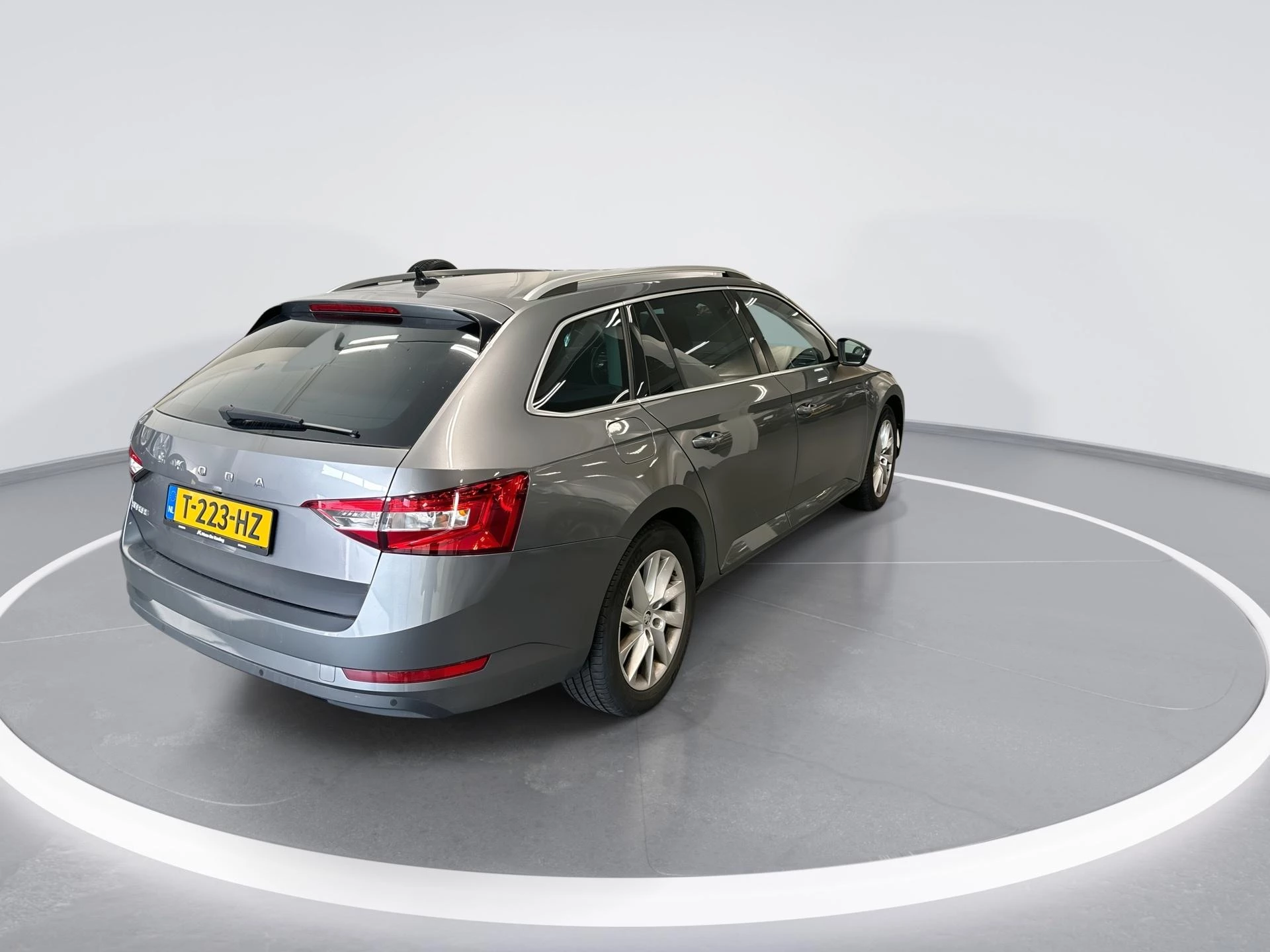 Hoofdafbeelding Škoda Superb