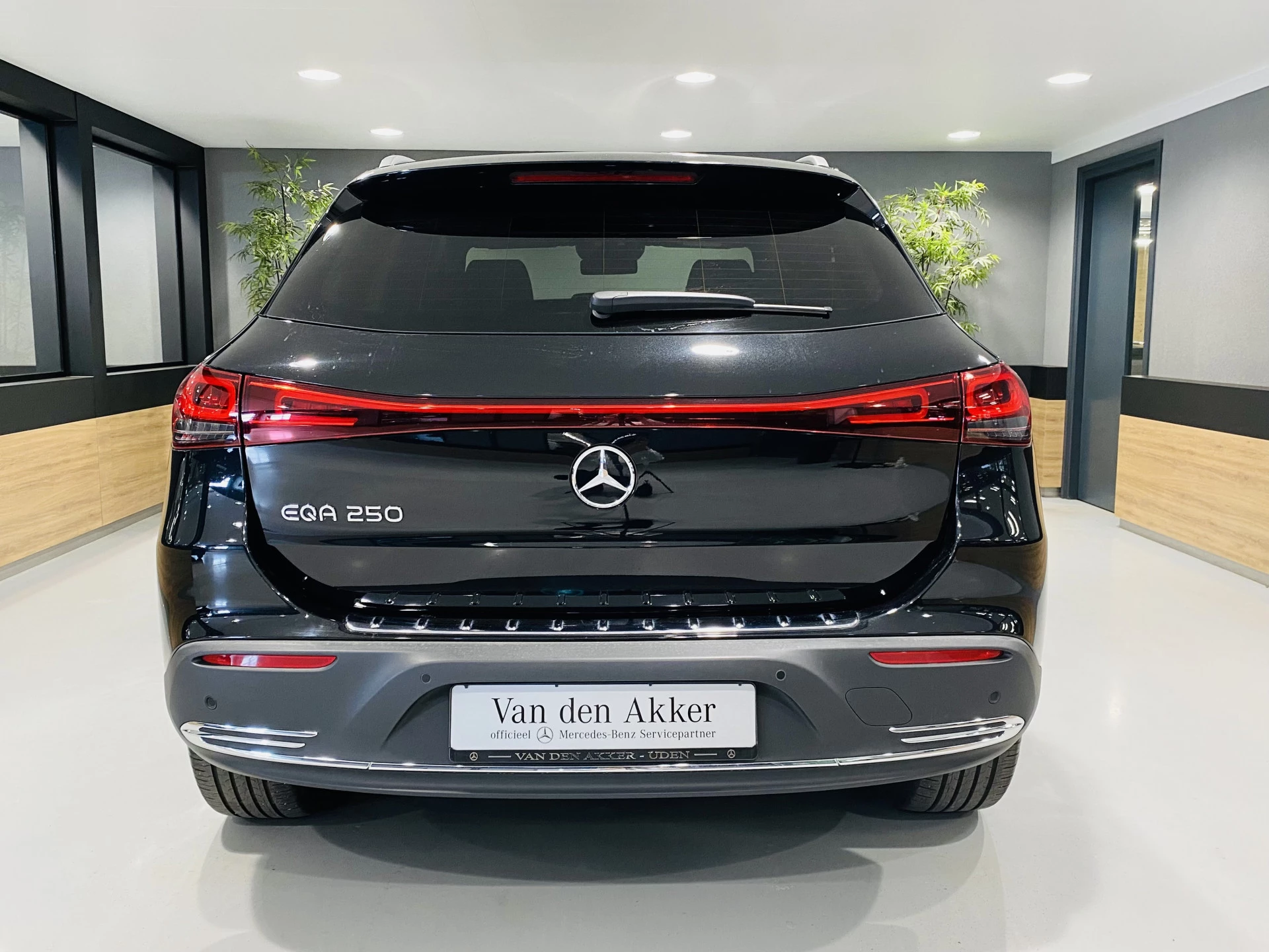 Hoofdafbeelding Mercedes-Benz EQA