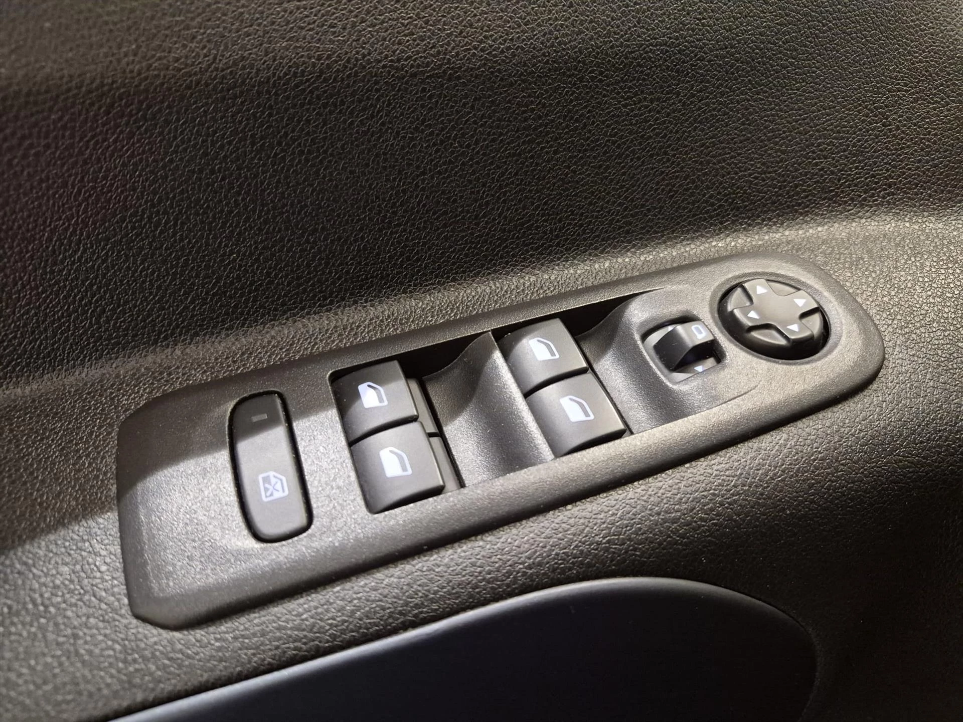 Hoofdafbeelding Peugeot Rifter