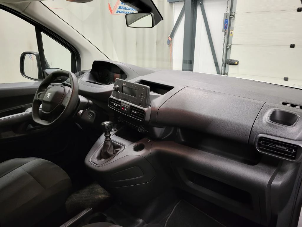 Hoofdafbeelding Peugeot Partner