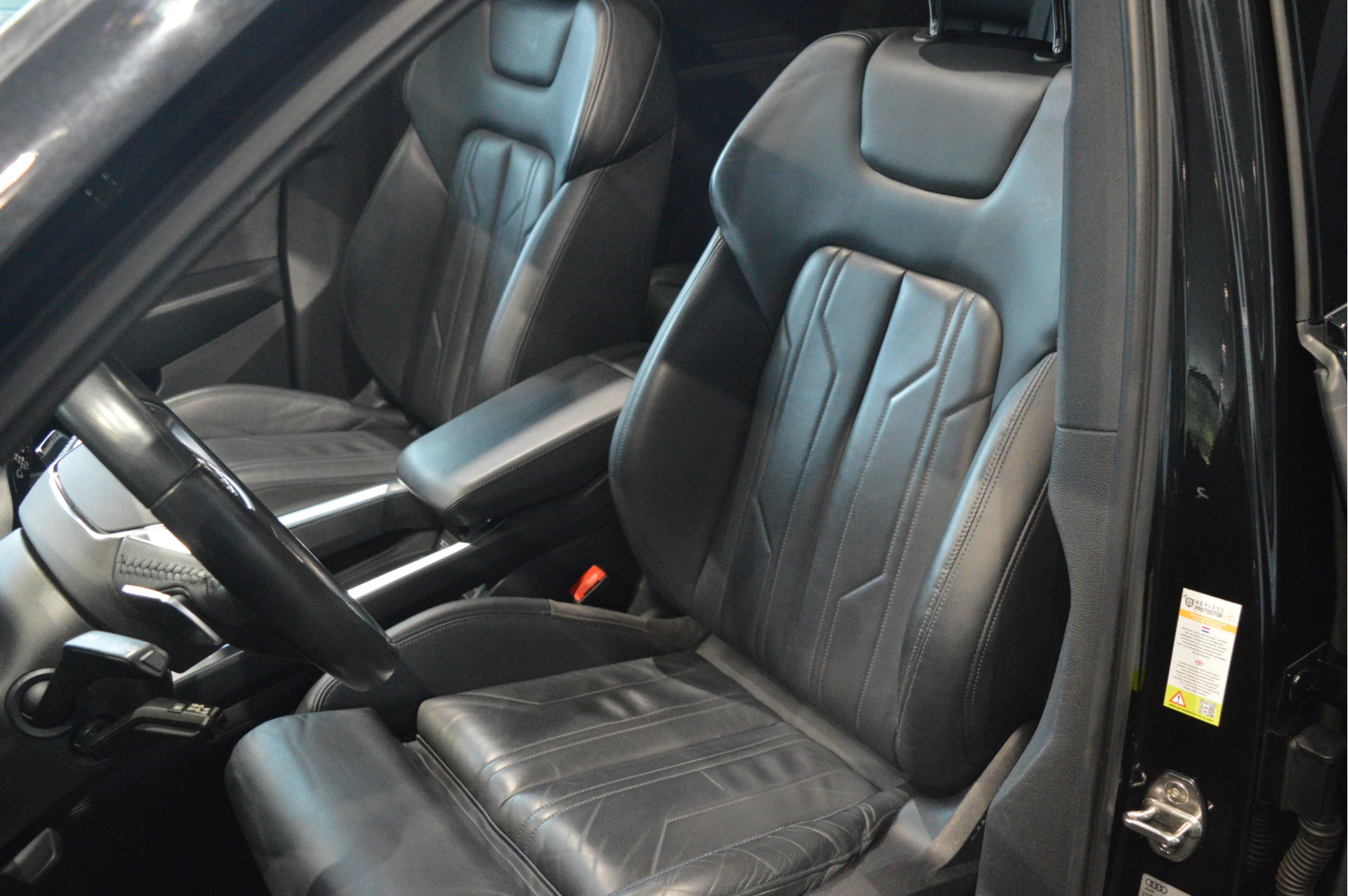 Hoofdafbeelding Audi e-tron