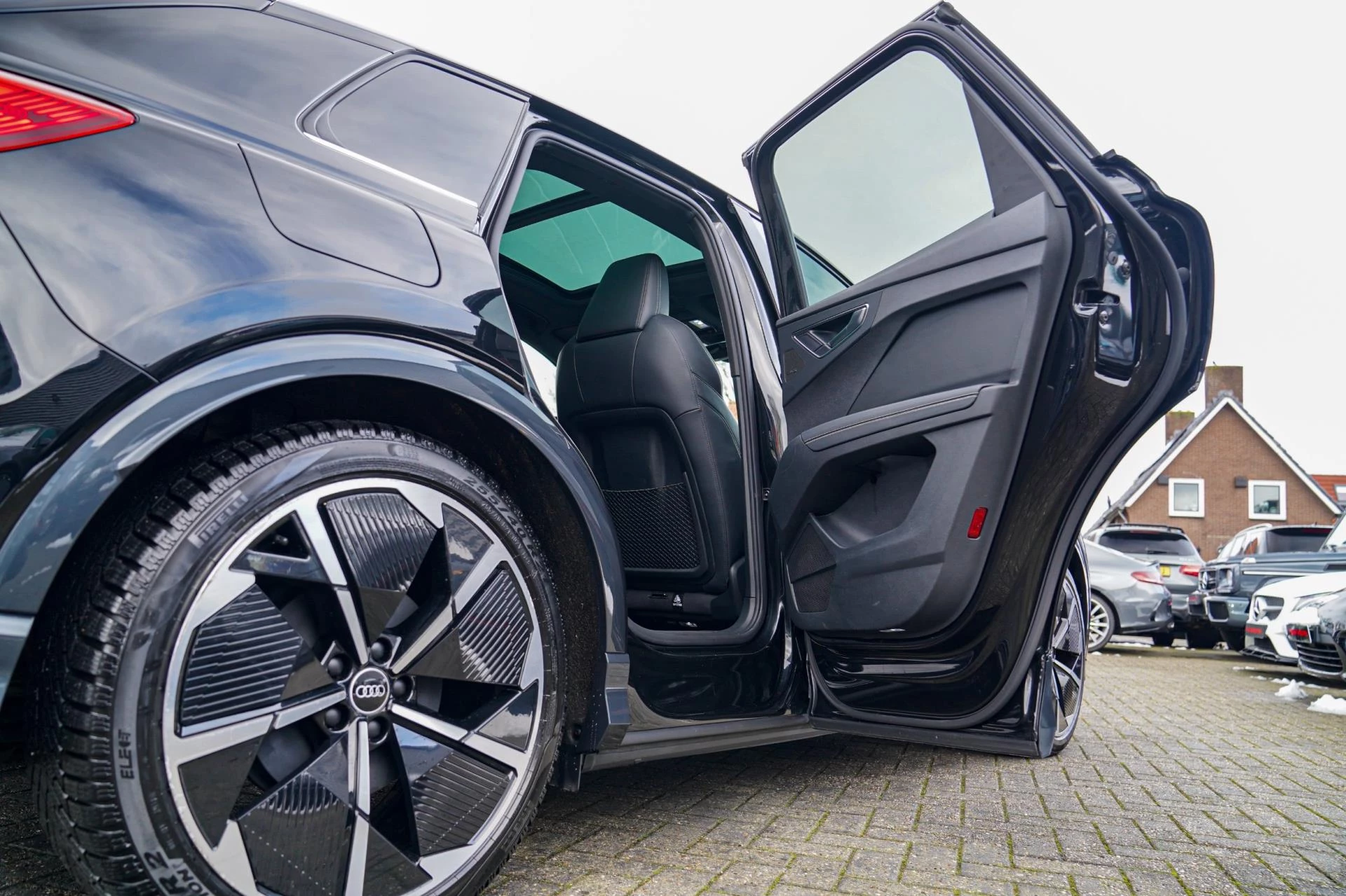 Hoofdafbeelding Audi Q4 e-tron