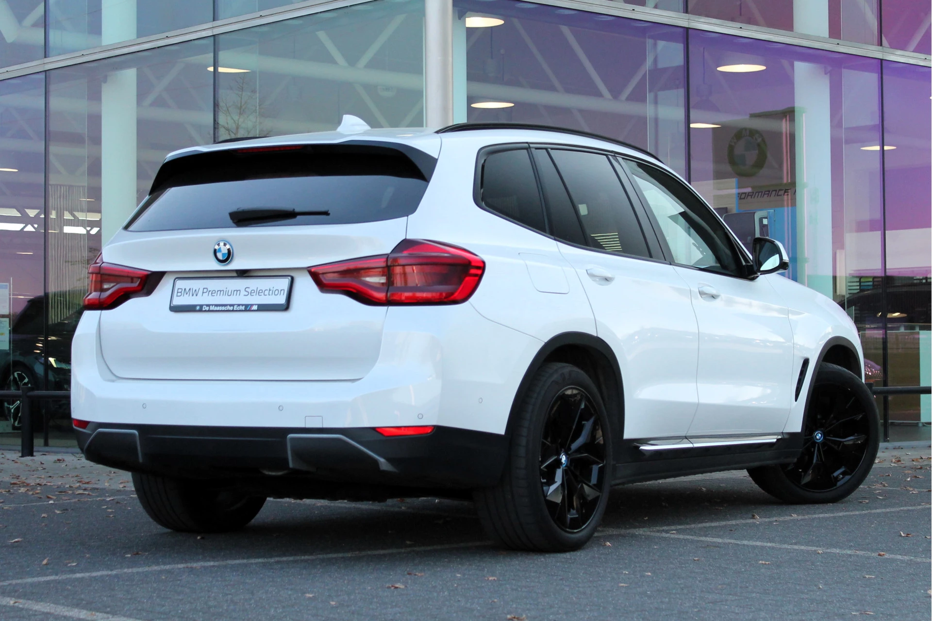 Hoofdafbeelding BMW iX3