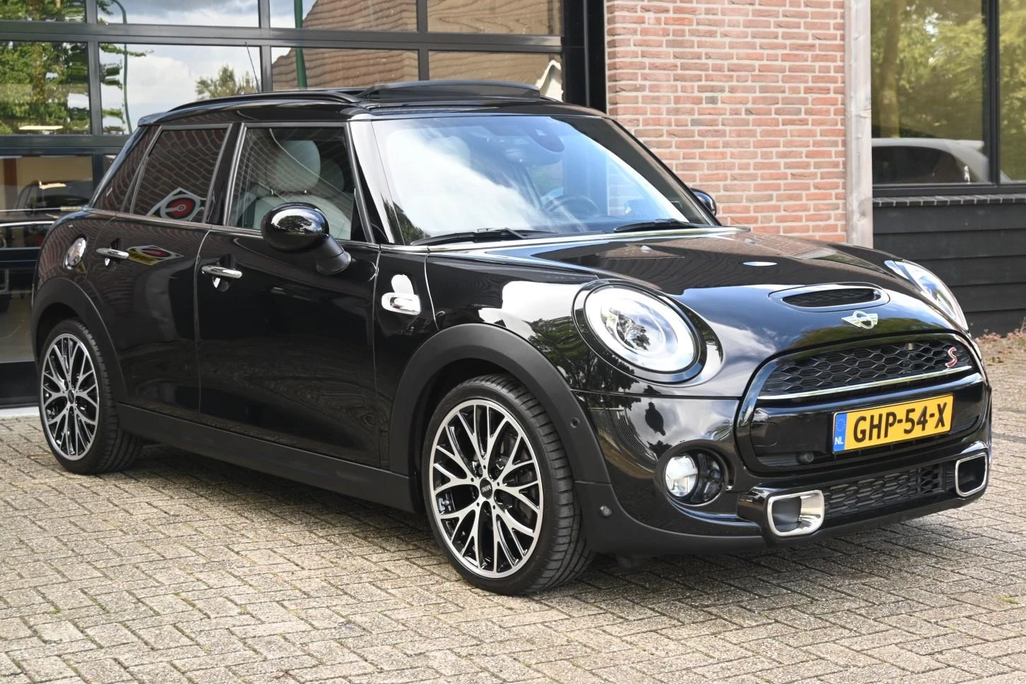 Hoofdafbeelding MINI Cooper S