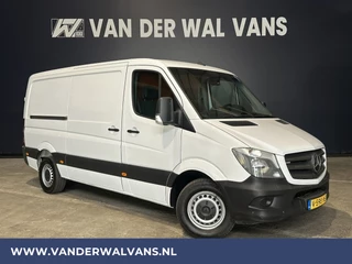 Hoofdafbeelding Mercedes-Benz Sprinter Mercedes-Benz Sprinter 316 CDI 163 pk L2H1 Euro6 Airco | Camera | Navigatie | 2800kg Trekhaak | Cruisecontrol Chauffeursstoel, Parkeersensoren