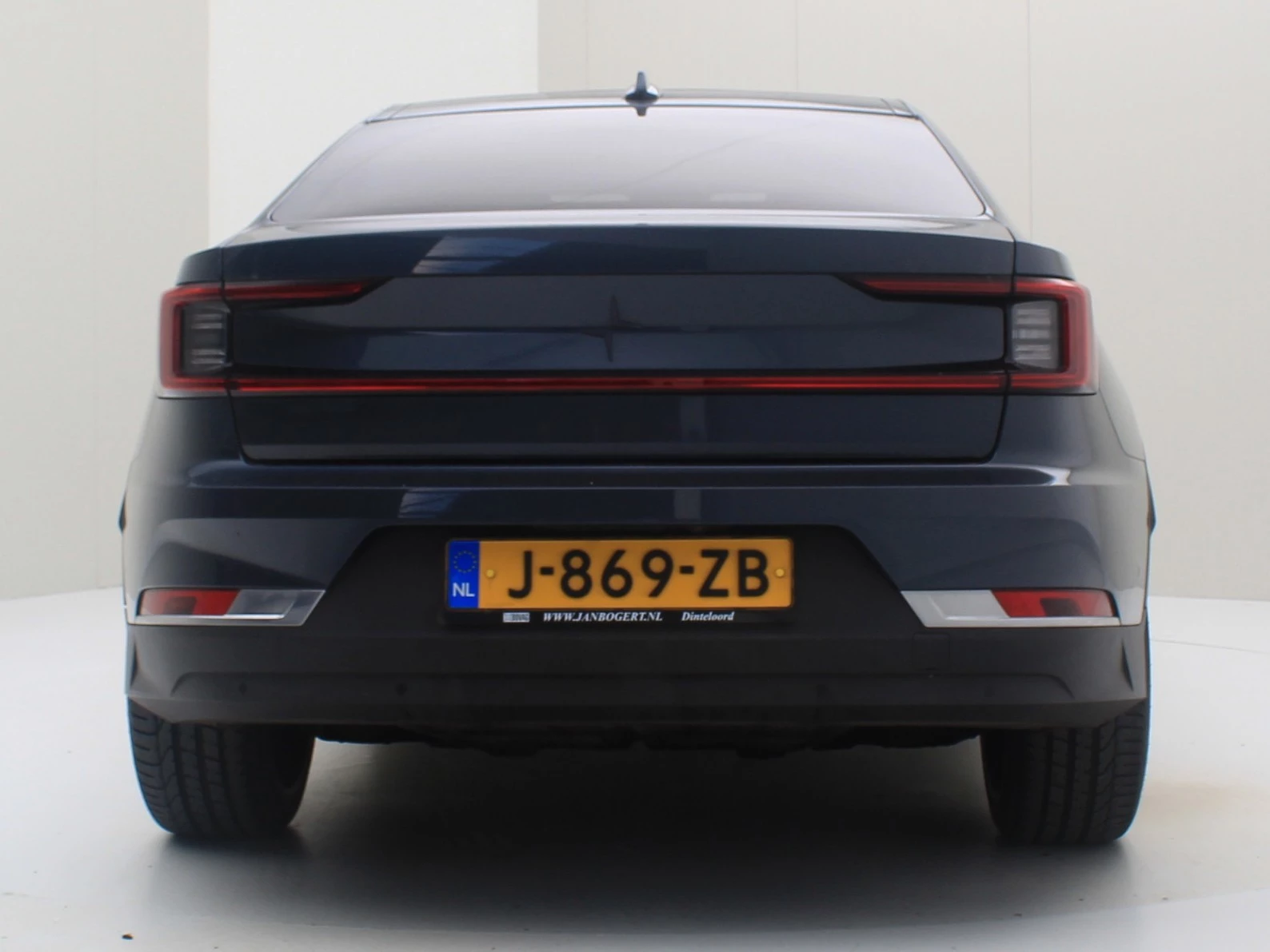 Hoofdafbeelding Polestar 2