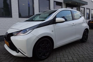 Toyota Aygo 1.0 VVT-I X-PLAY 5 drs