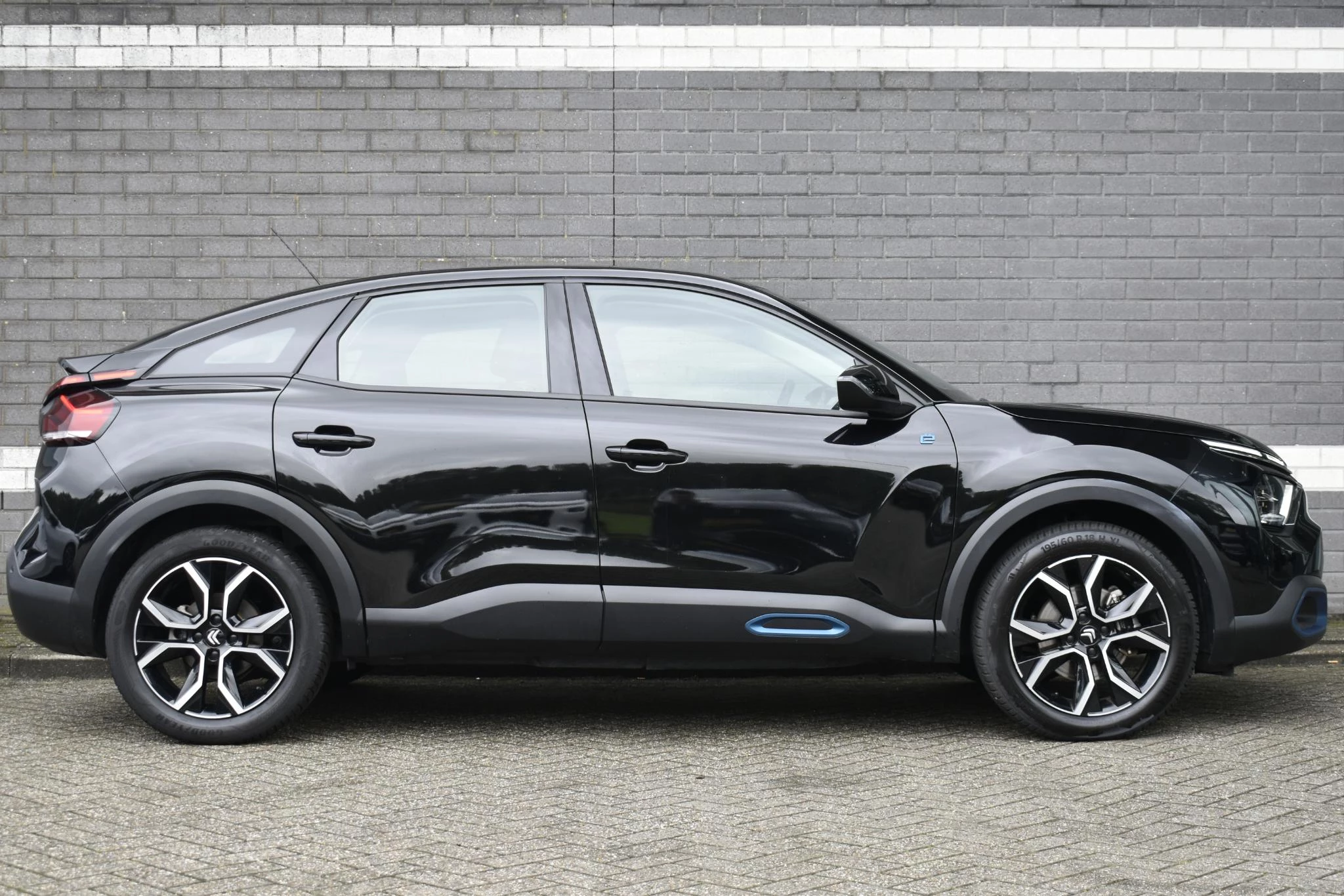 Hoofdafbeelding Citroën ë-C4