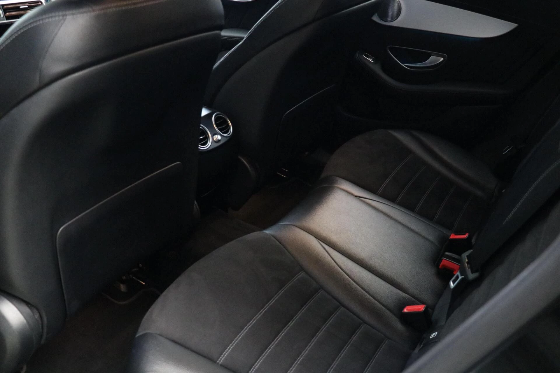 Hoofdafbeelding Mercedes-Benz EQC