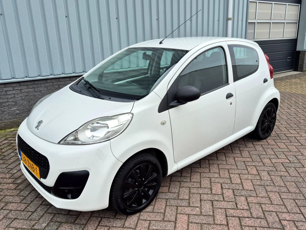 Hoofdafbeelding Peugeot 107