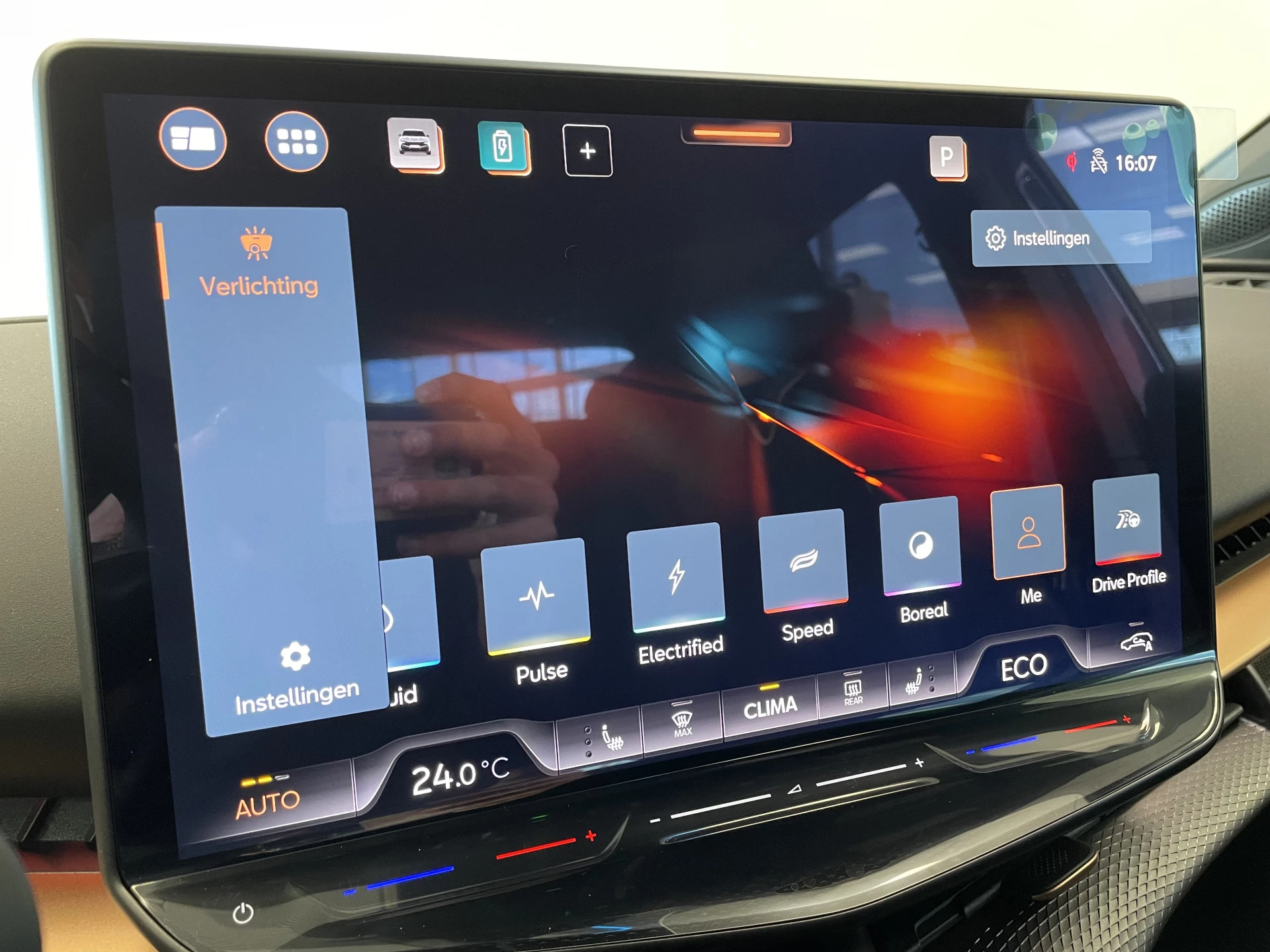 Hoofdafbeelding CUPRA Tavascan