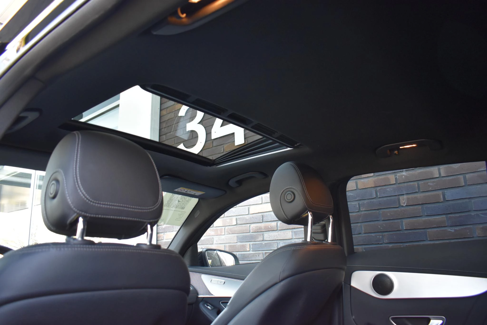 Hoofdafbeelding Mercedes-Benz EQC