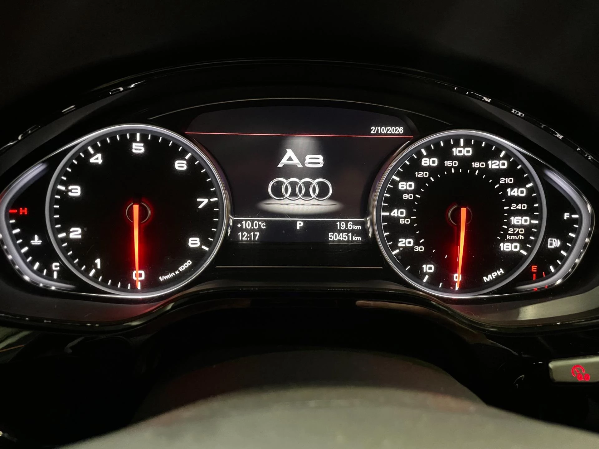 Hoofdafbeelding Audi A8