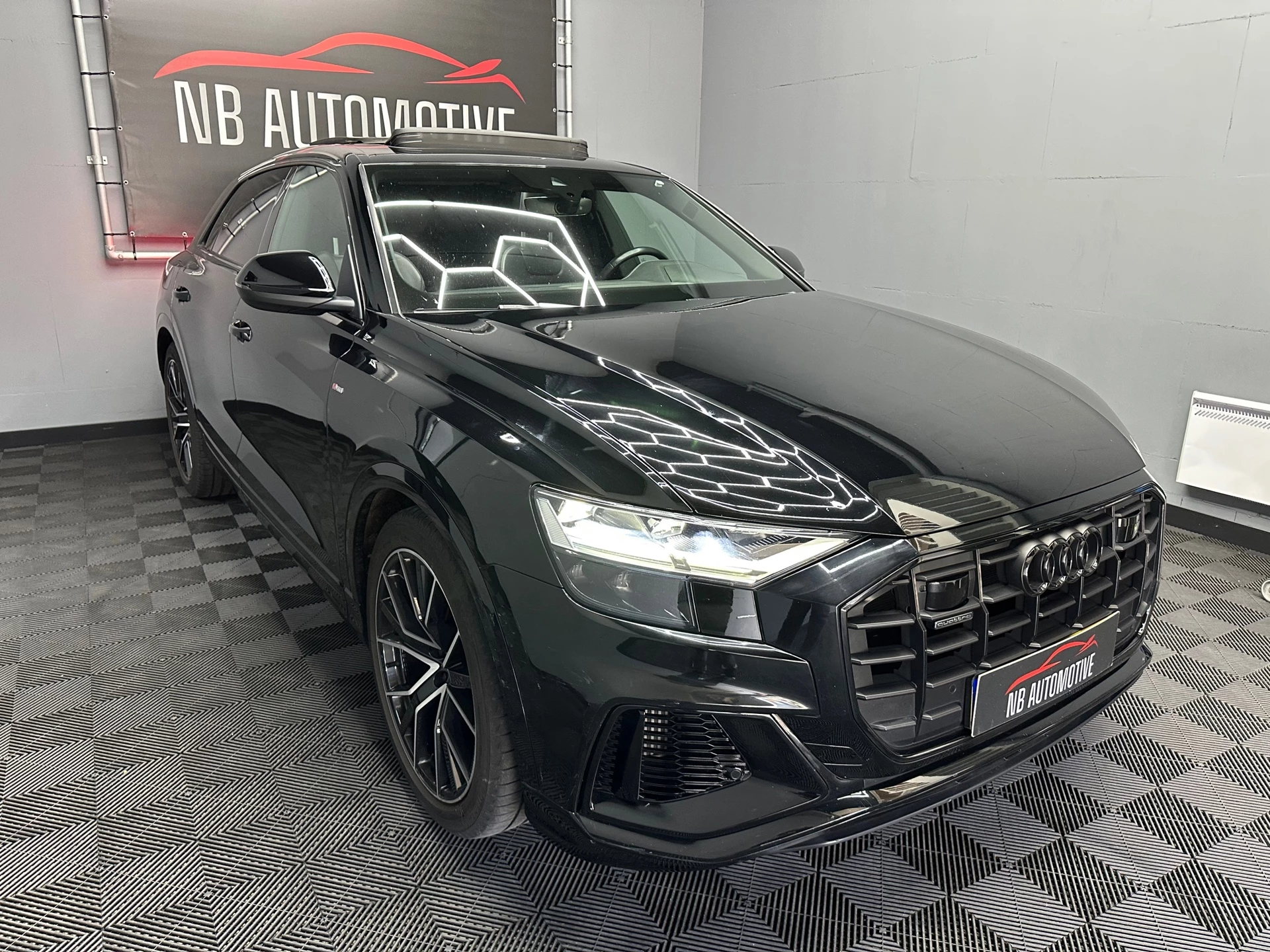 Hoofdafbeelding Audi Q8