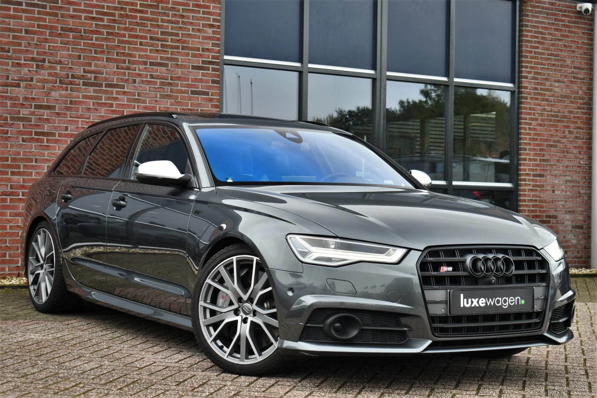 Hoofdafbeelding Audi S6