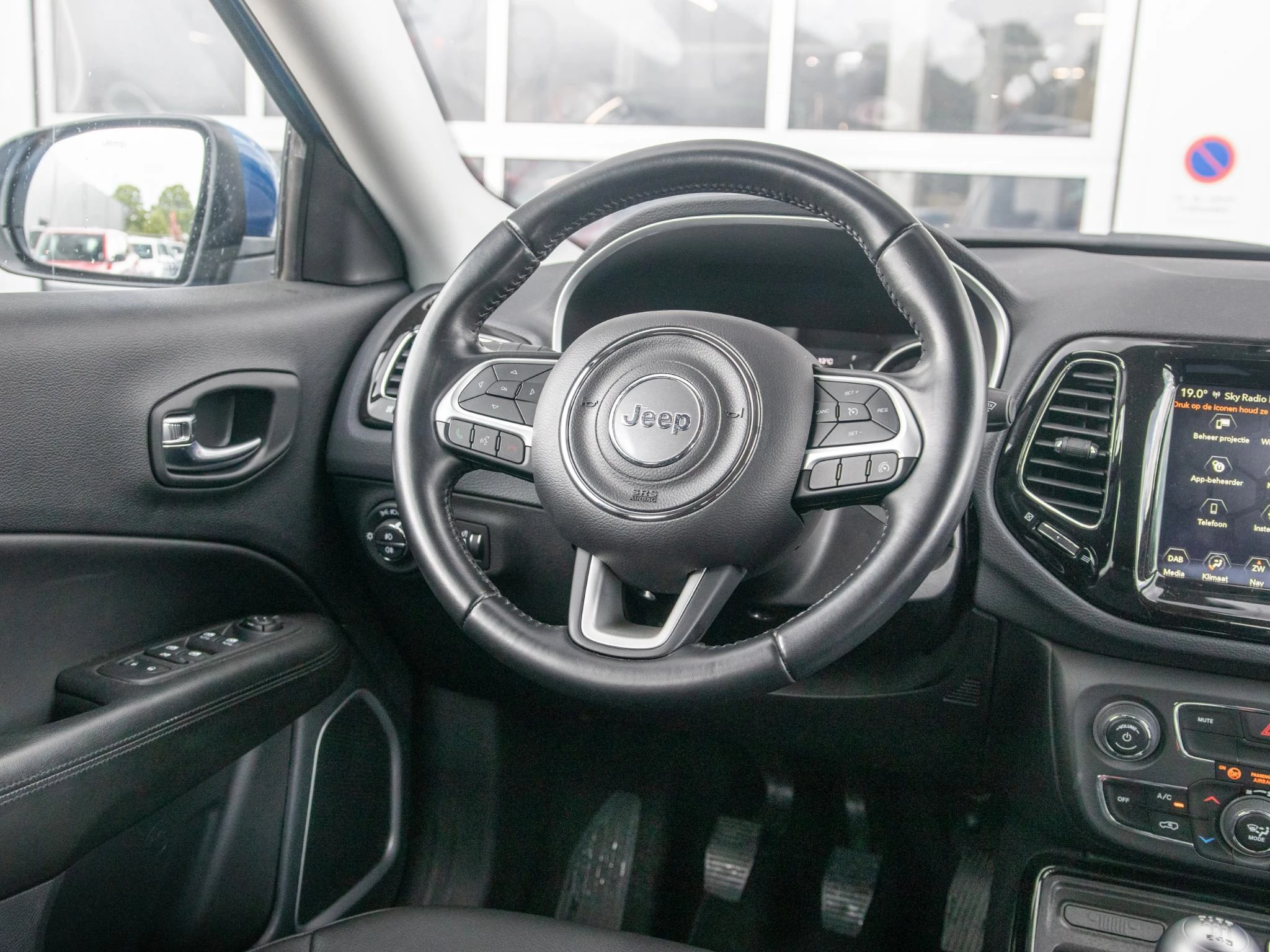 Hoofdafbeelding Jeep Compass