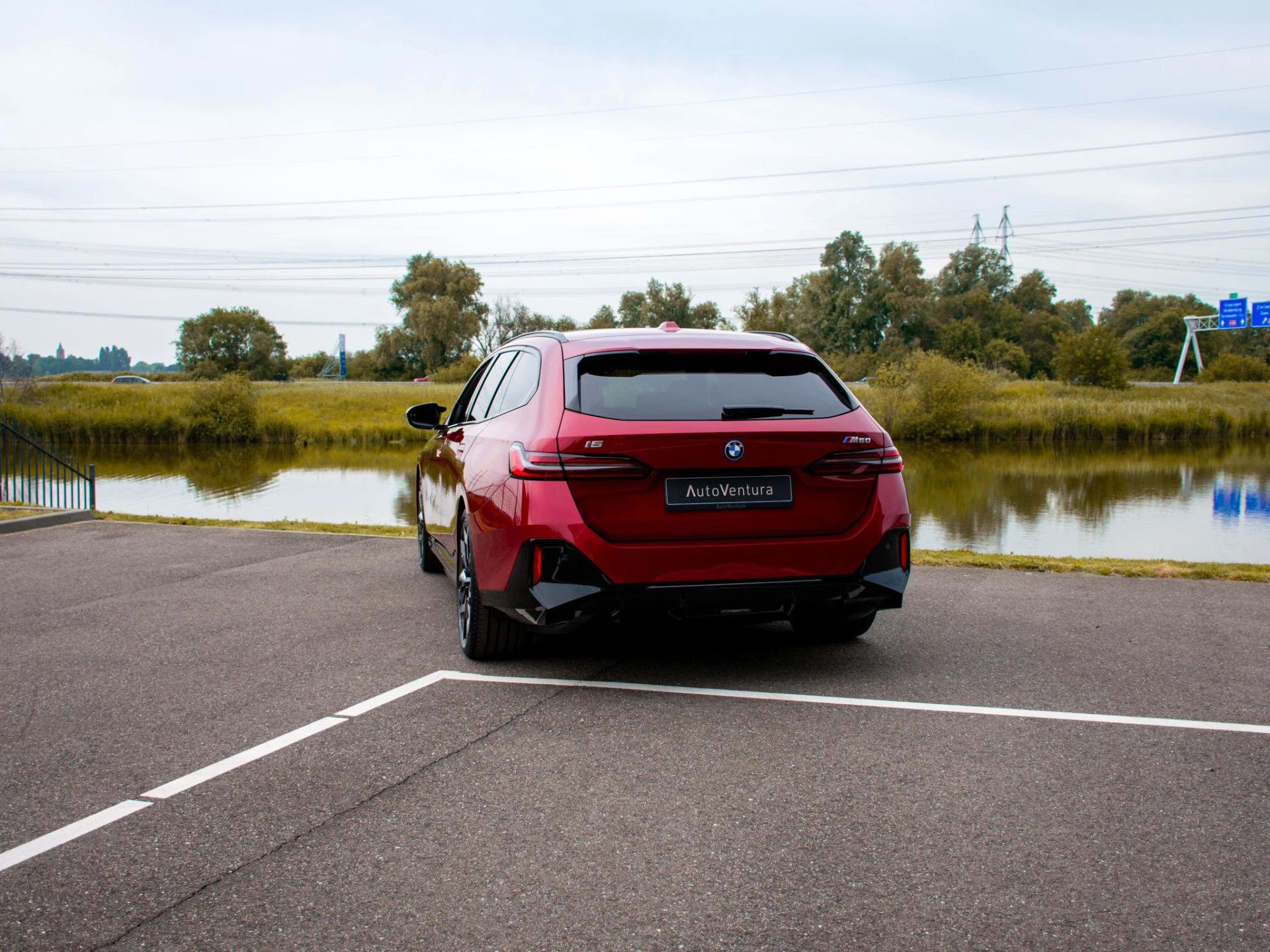 Hoofdafbeelding BMW i5