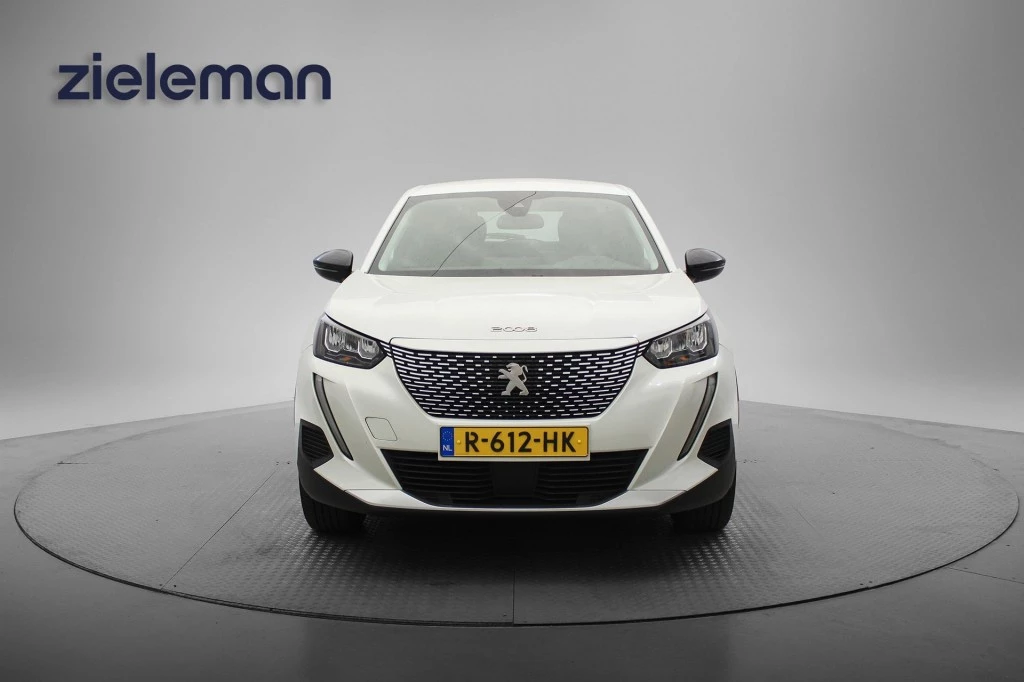Hoofdafbeelding Peugeot e-2008