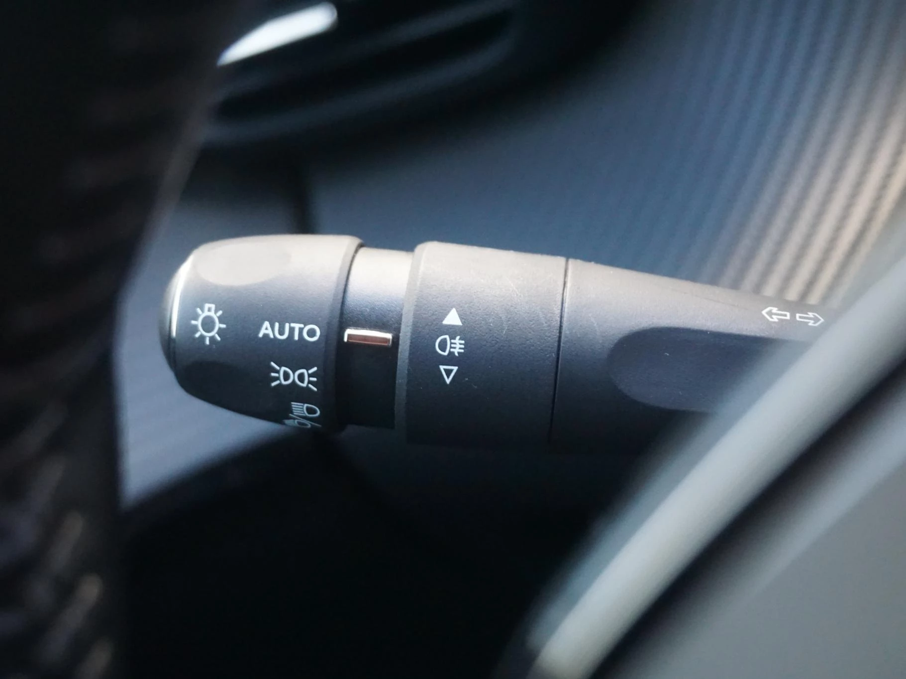 Hoofdafbeelding Peugeot e-208