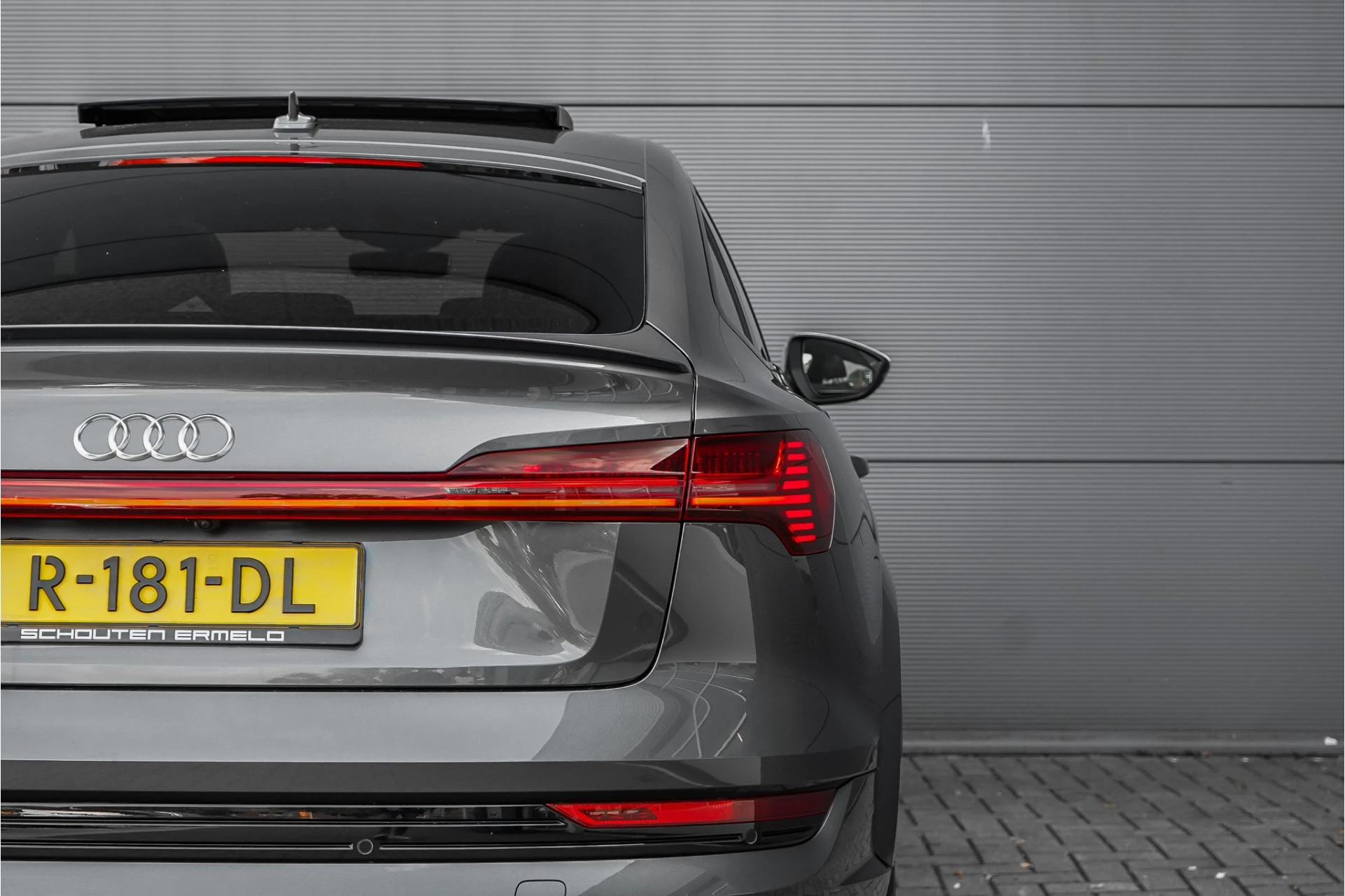 Hoofdafbeelding Audi e-tron