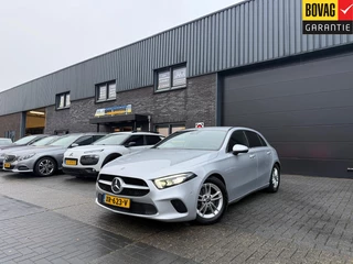 Mercedes-Benz A-Klasse 180 Business Solution | 12MND GARANTIE | NAVIGATIE | CRUISE |LED | DAB | PDC | LMV | GOED ONDERHOUDEN |