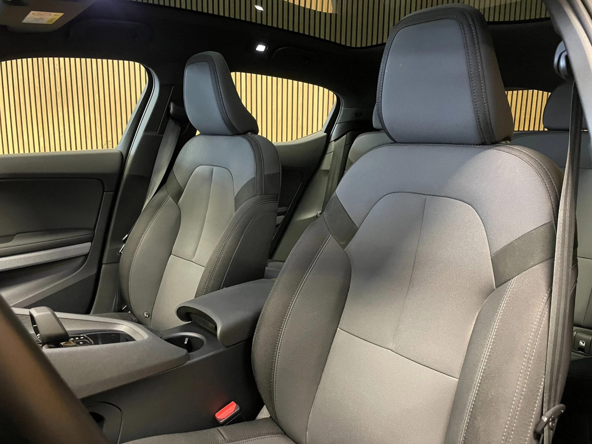 Hoofdafbeelding Polestar 2