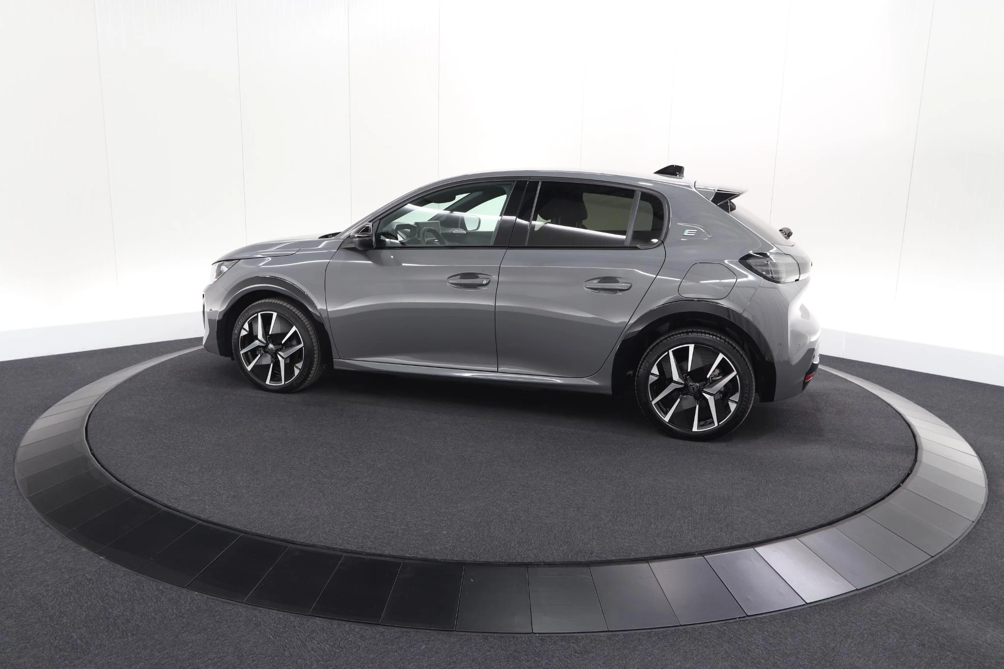 Hoofdafbeelding Peugeot e-208