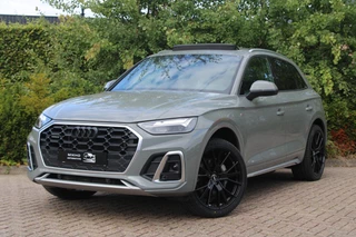 Audi Q5 50 TFSI e 3x S-Line | Competition | Panoramadak | Quantum Grijs | Drive Select| Trekhaak | Dode hoek | Camera | Apple carp