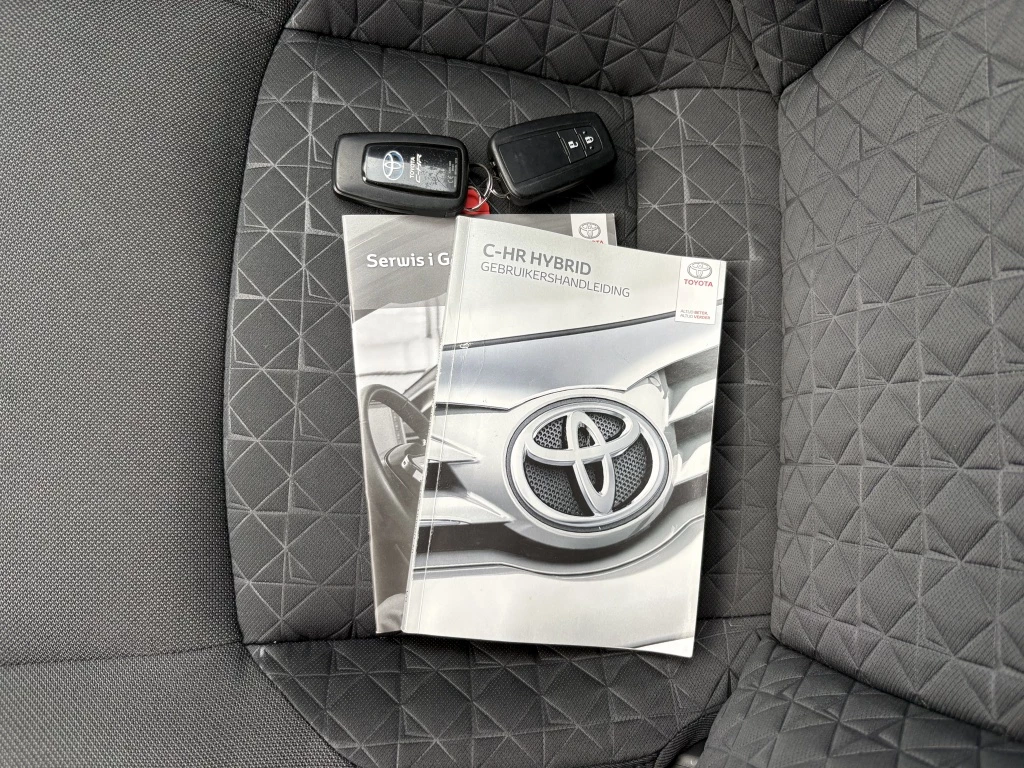 Hoofdafbeelding Toyota C-HR