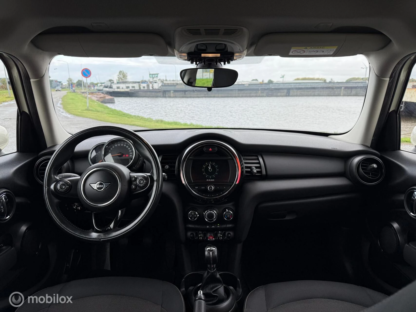 Hoofdafbeelding MINI One