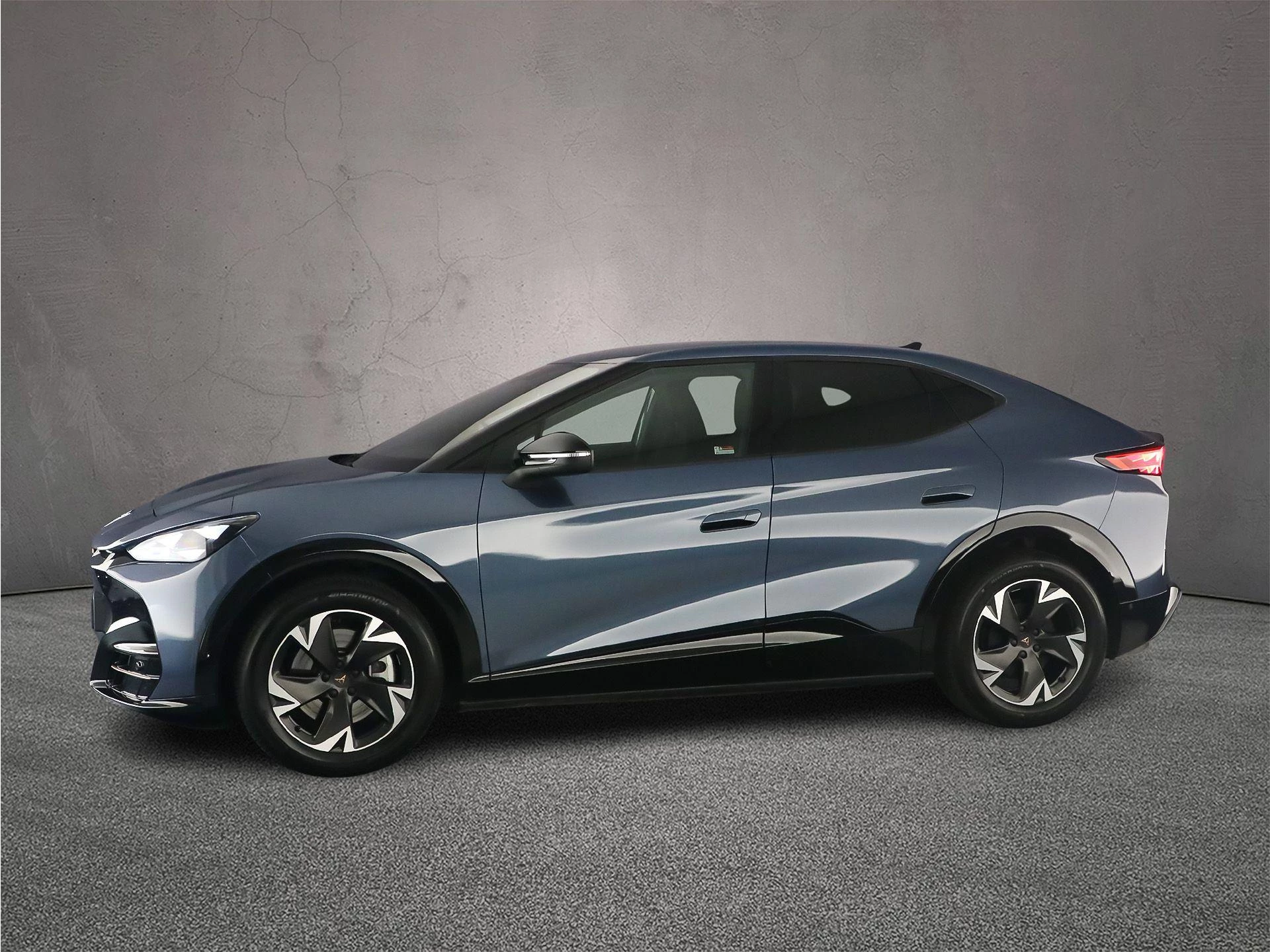 Hoofdafbeelding CUPRA Tavascan