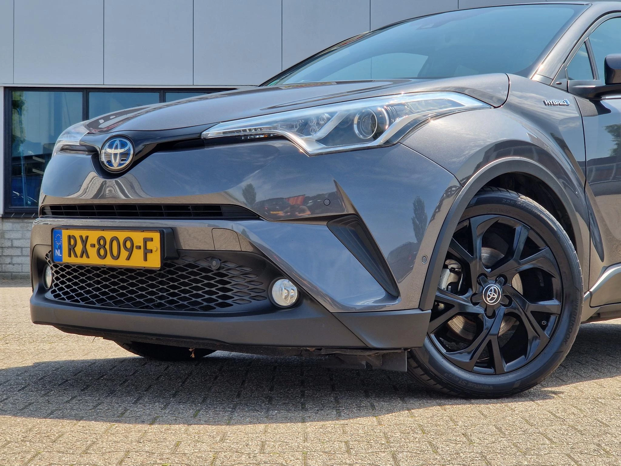 Hoofdafbeelding Toyota C-HR