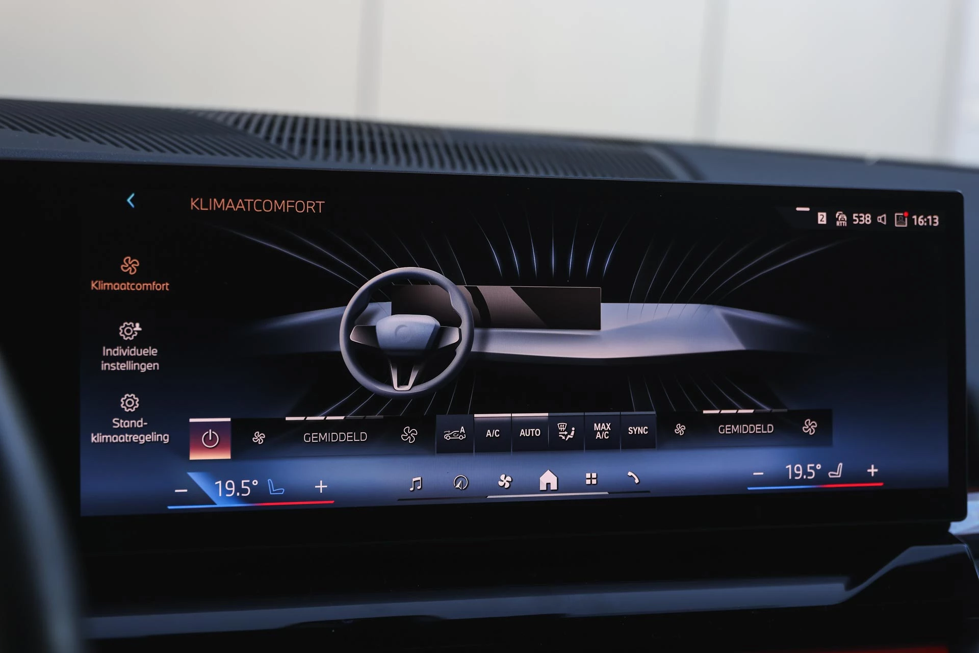 Hoofdafbeelding BMW i5