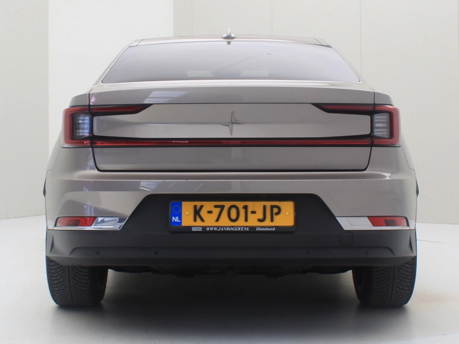 Hoofdafbeelding Polestar 2