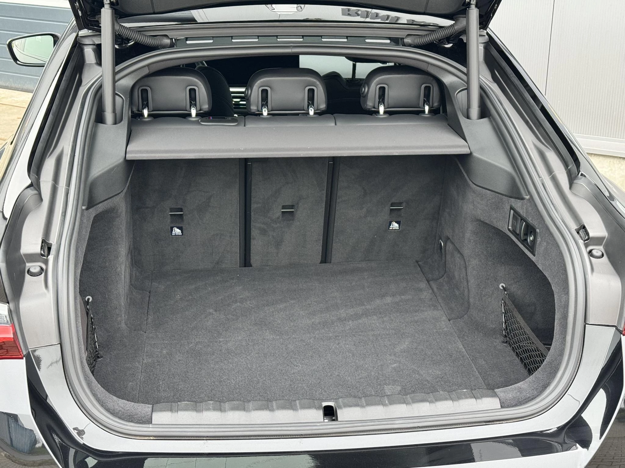 Hoofdafbeelding BMW i4