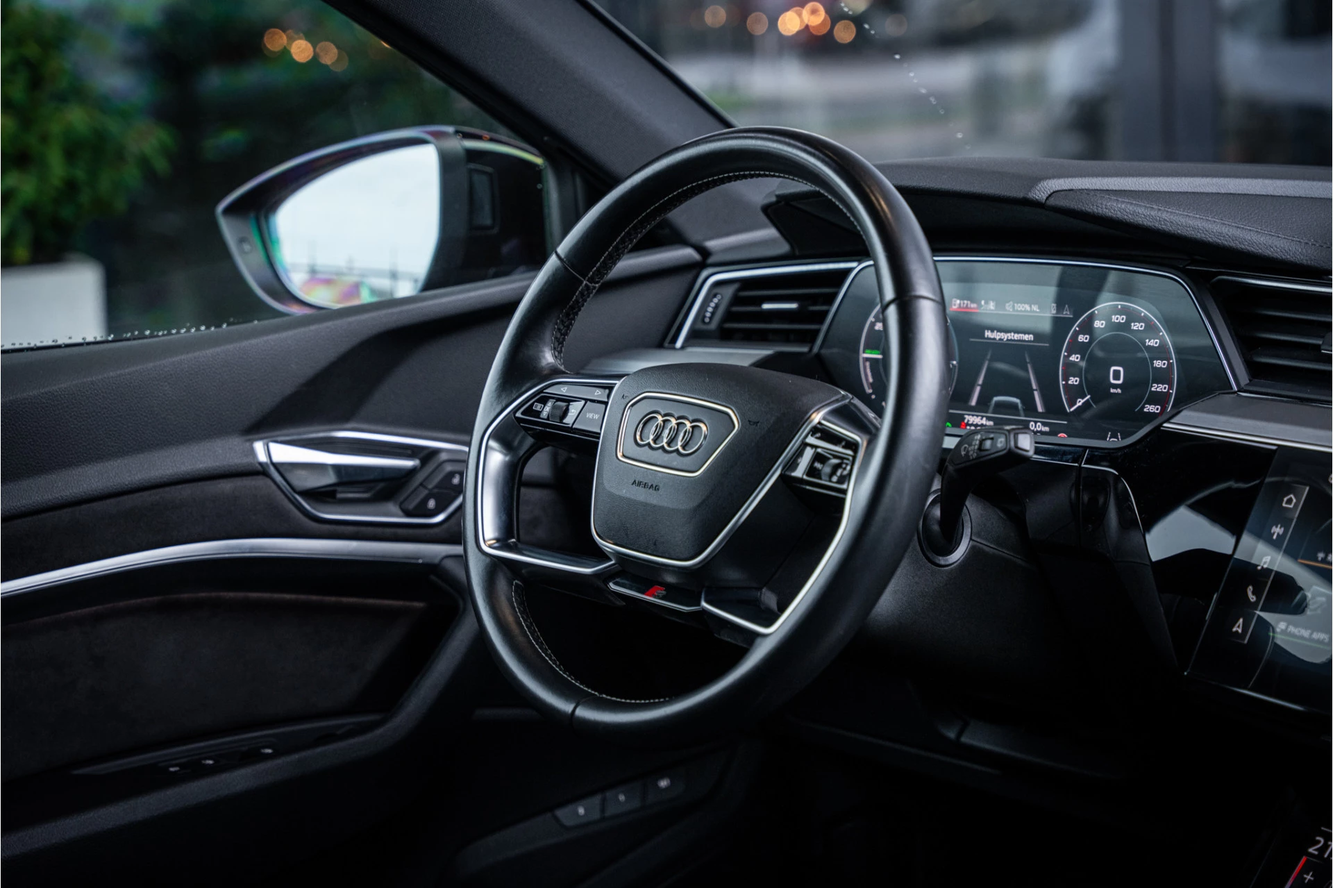 Hoofdafbeelding Audi e-tron