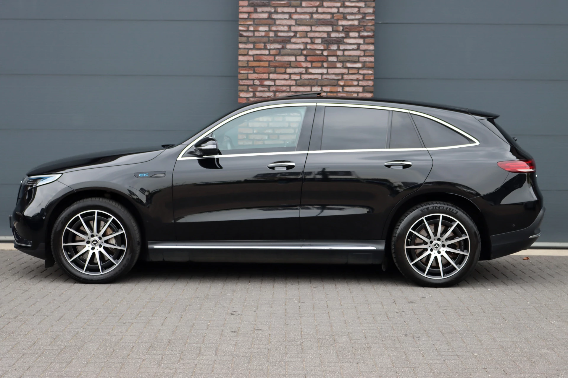 Hoofdafbeelding Mercedes-Benz EQC