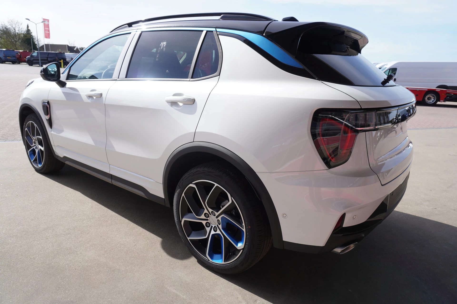 Hoofdafbeelding Lynk & Co 01