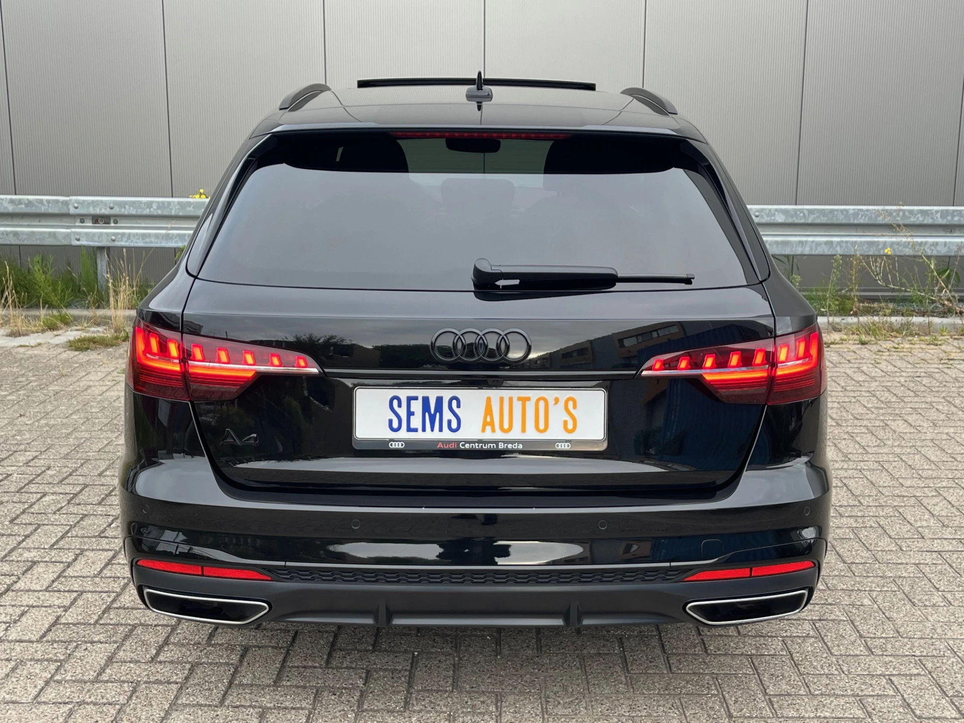 Hoofdafbeelding Audi A4