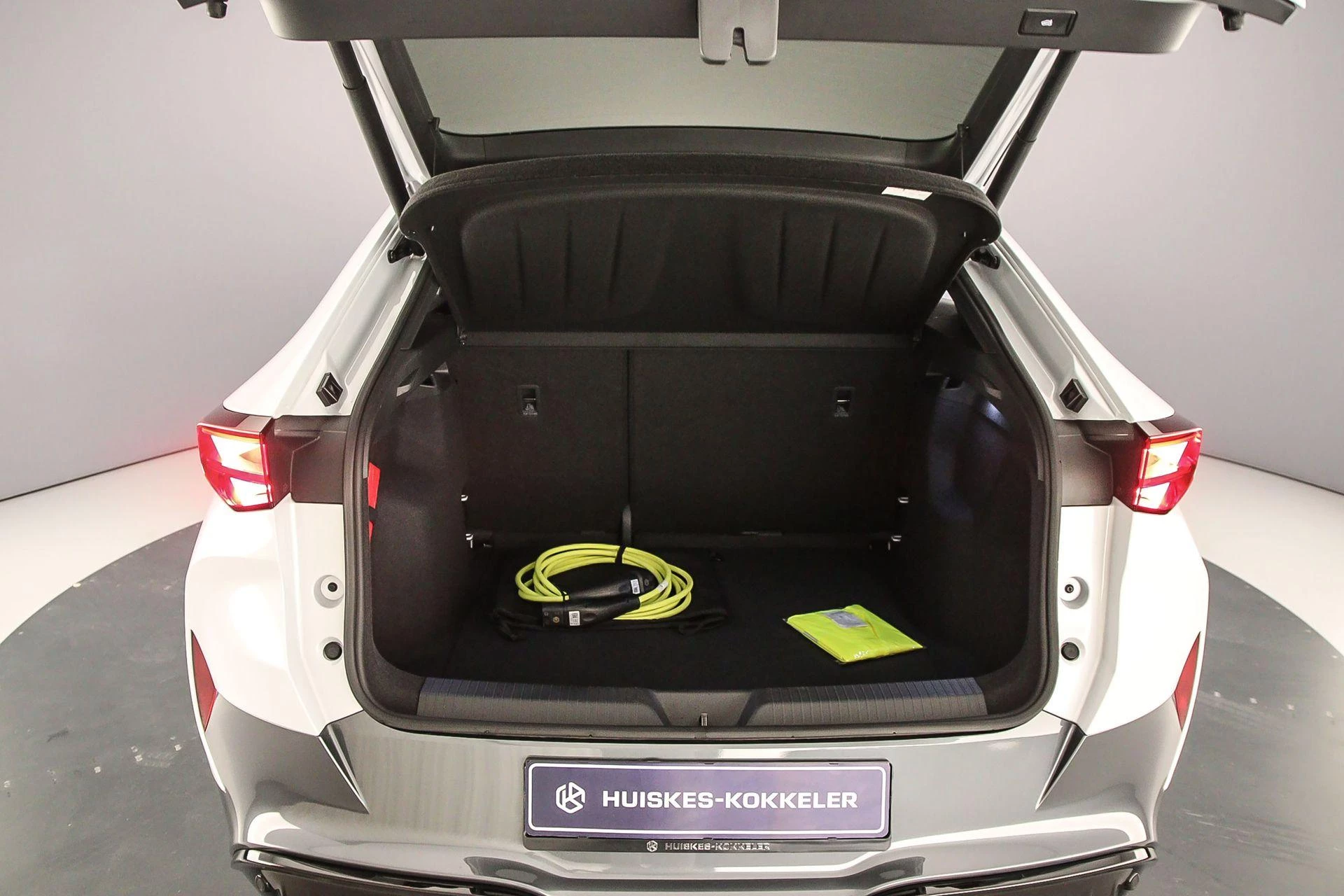 Hoofdafbeelding CUPRA Tavascan