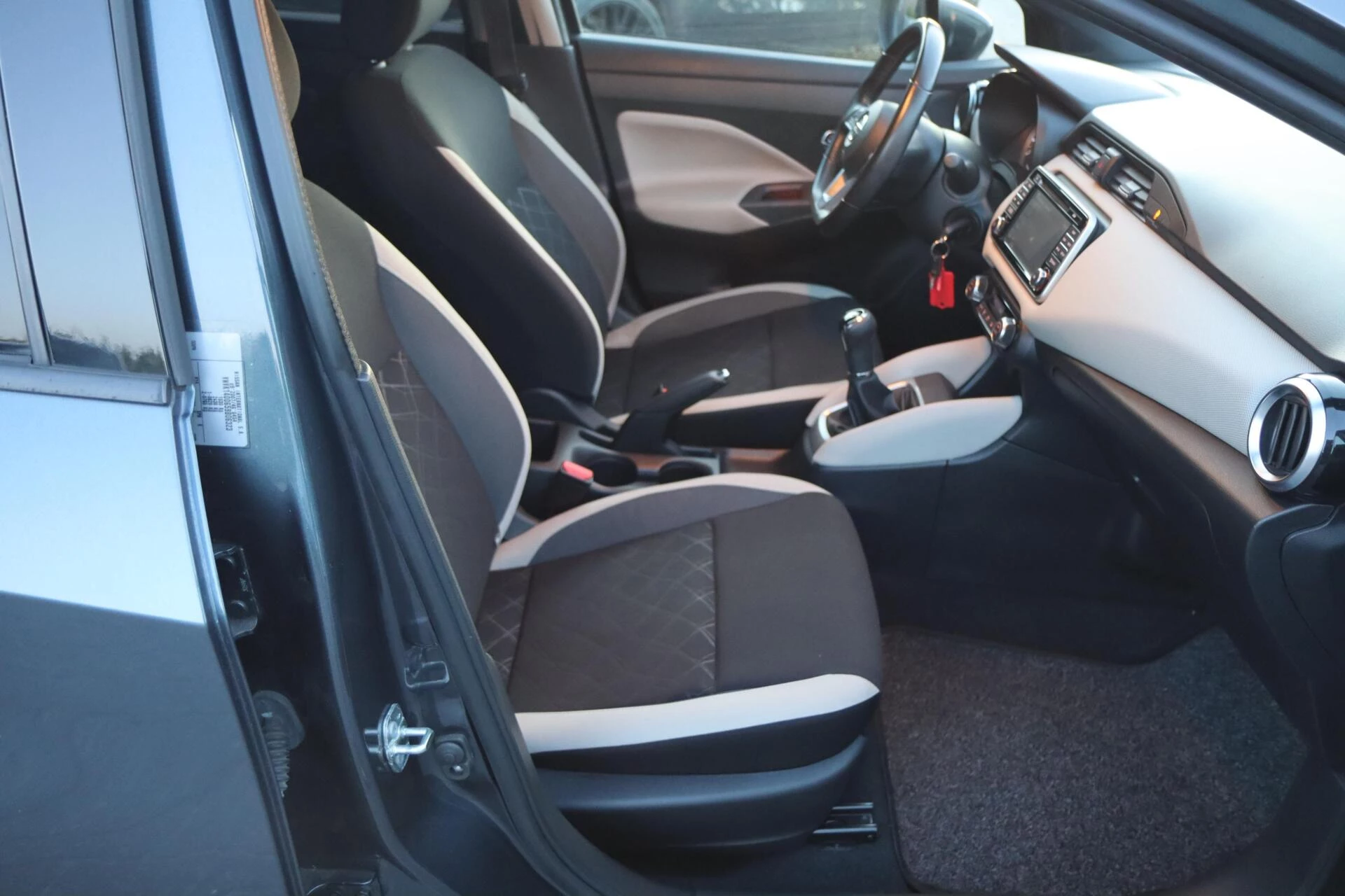 Hoofdafbeelding Nissan Micra