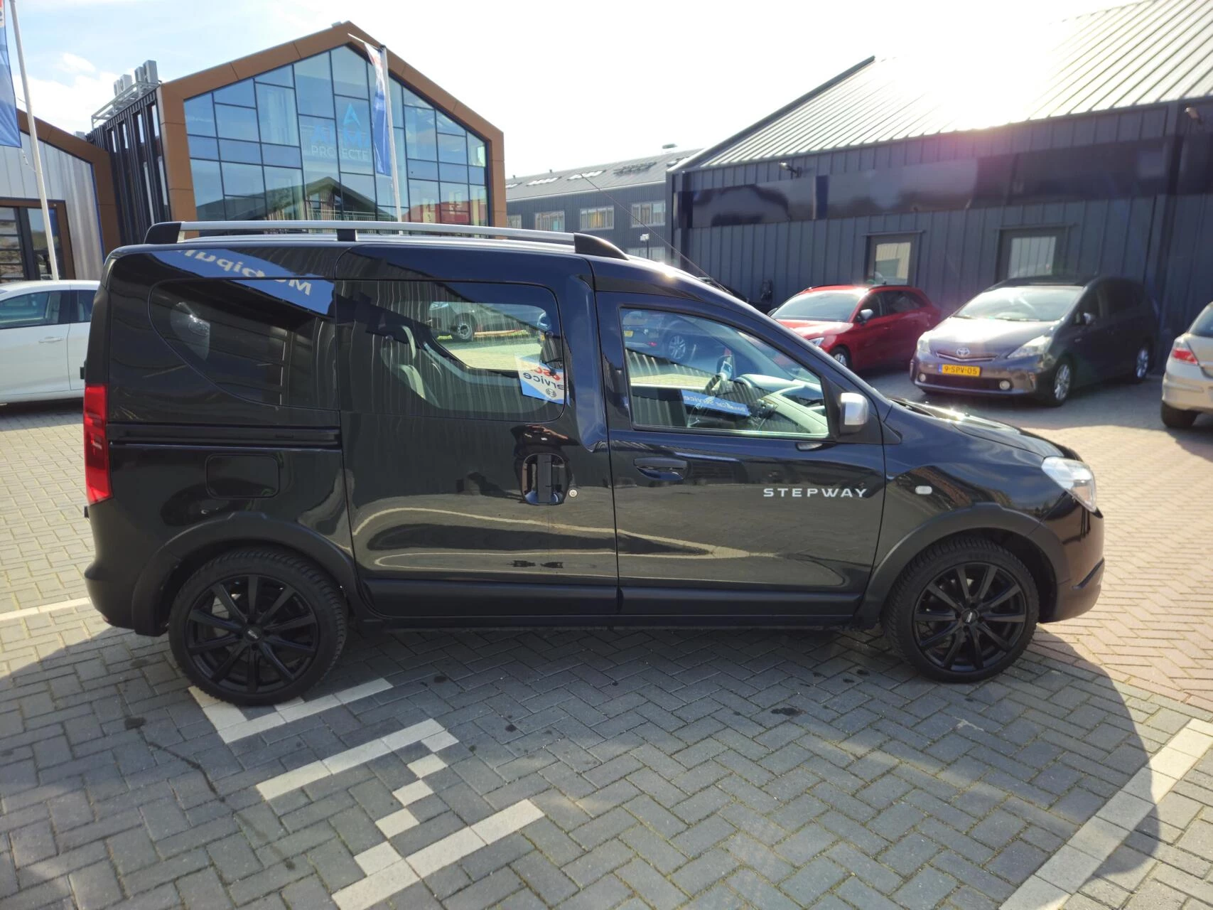 Hoofdafbeelding Dacia Dokker