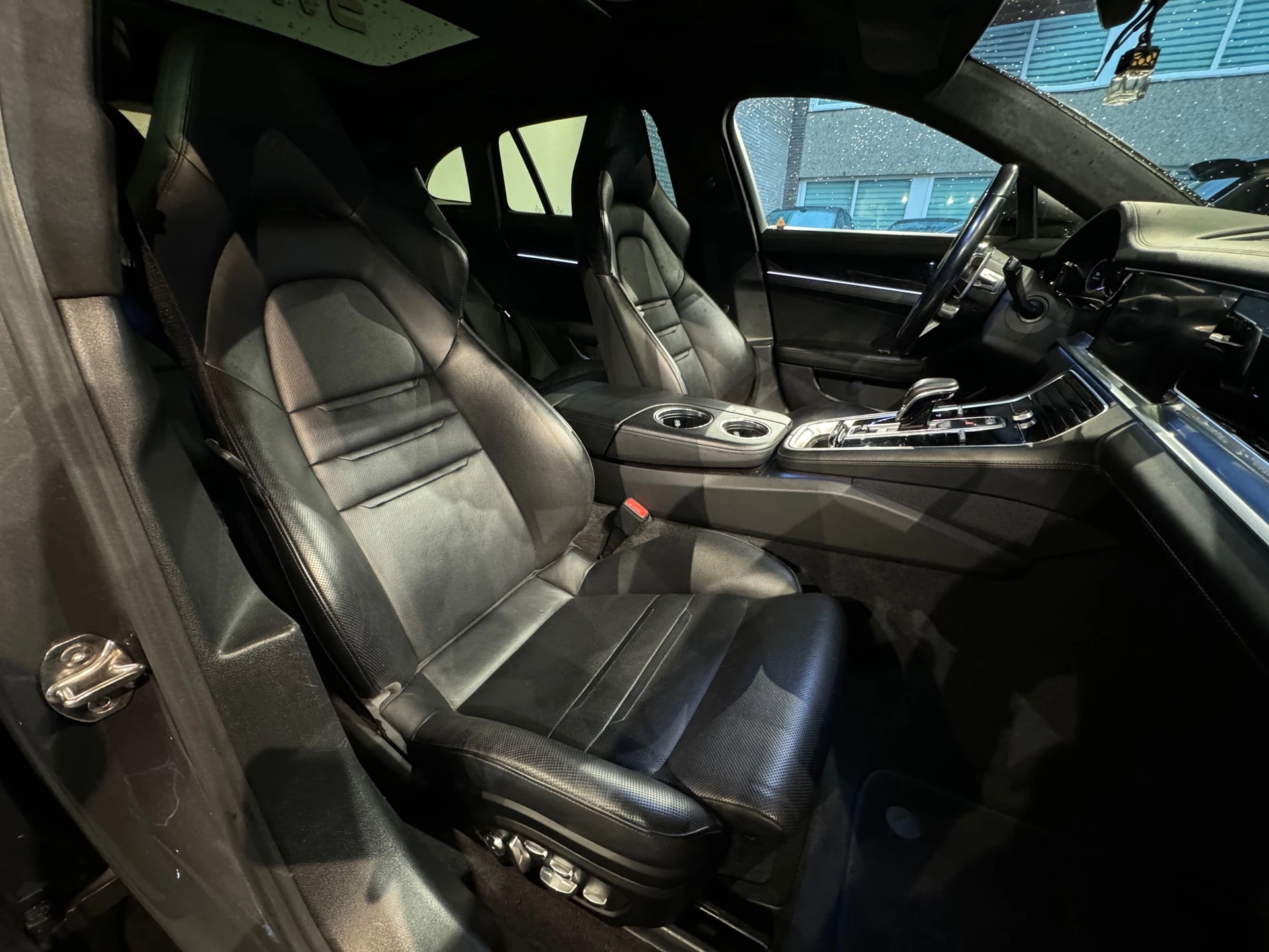 Hoofdafbeelding Porsche Panamera