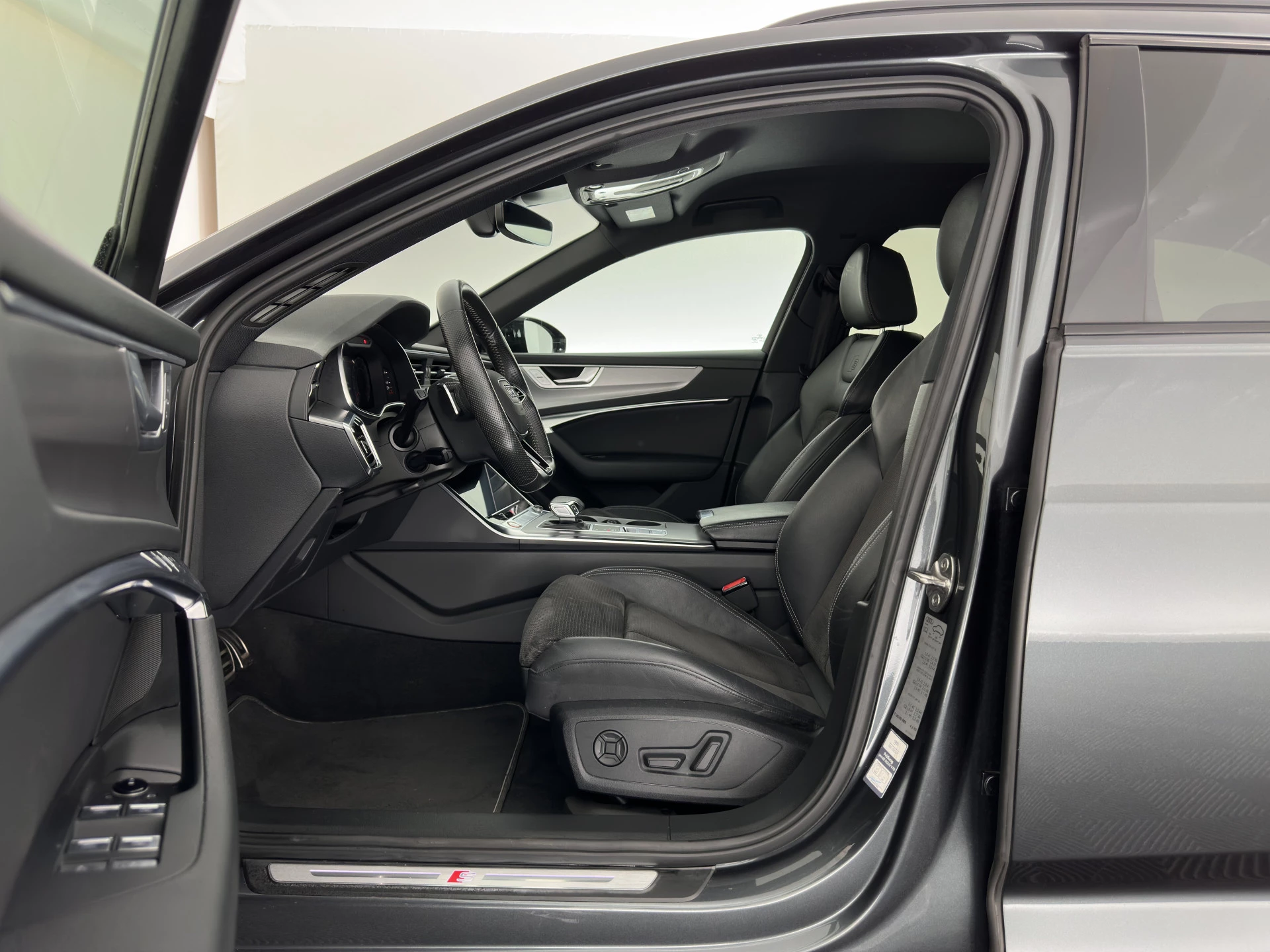 Hoofdafbeelding Audi S6