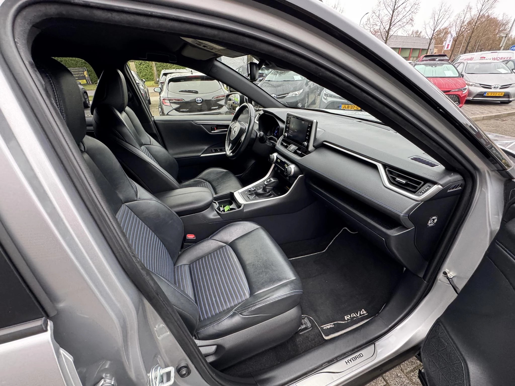 Hoofdafbeelding Toyota RAV4