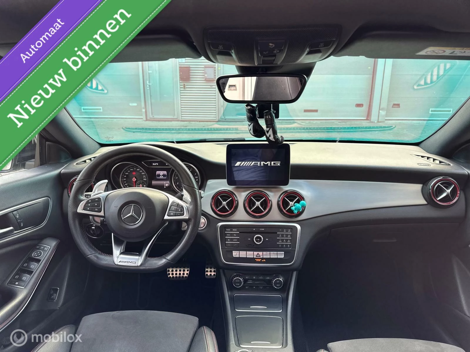 Hoofdafbeelding Mercedes-Benz CLA