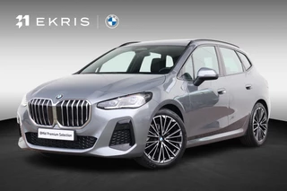 BMW 2 Serie Active Tourer 220i / M-Sport Pakket / Pano Dak / Actieve Stoel / Harman Kardon / Stoelverwarming Voor / Comforttoegang /
