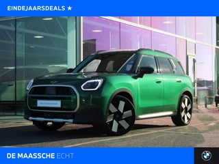 MINI Countryman Classic Automaat / Panoramadak / Trekhaak / JCW Sportstoel / Comfort Access / Stuurverwarming / LED / Parking Assistant Plus / Head-Up / Harman Kardon