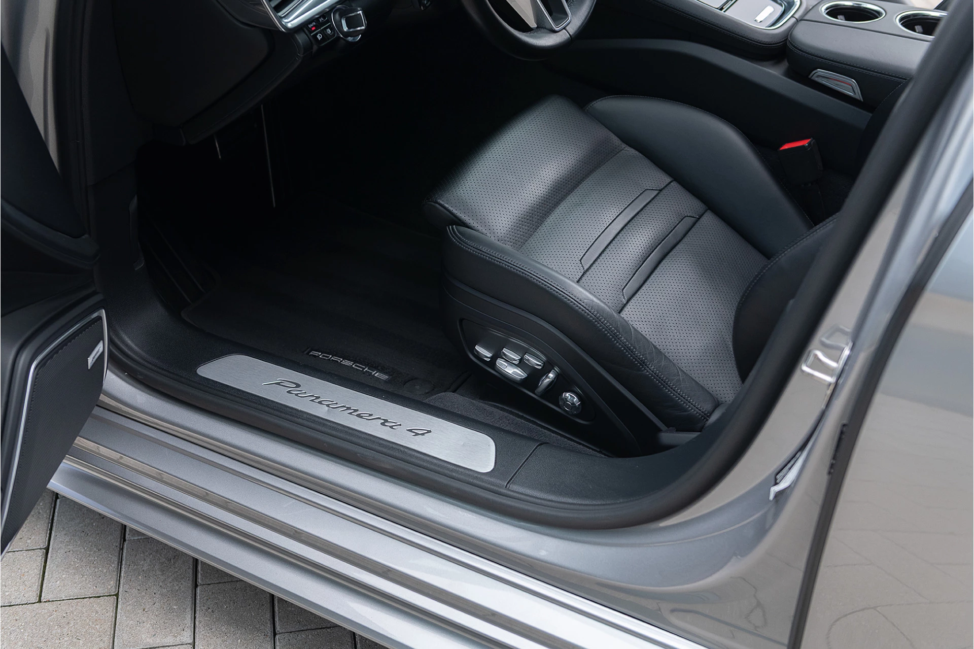 Hoofdafbeelding Porsche Panamera